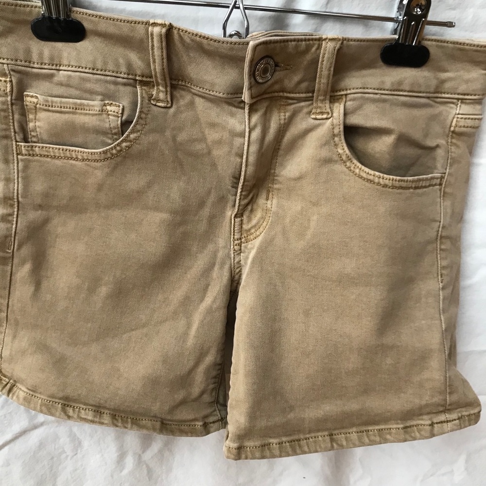 Tan super stretch shorts